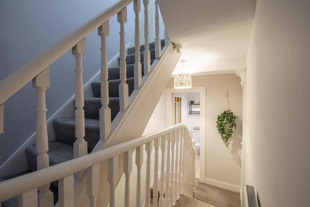 Holiday home Ormeau Park - Perfect For A Break! *